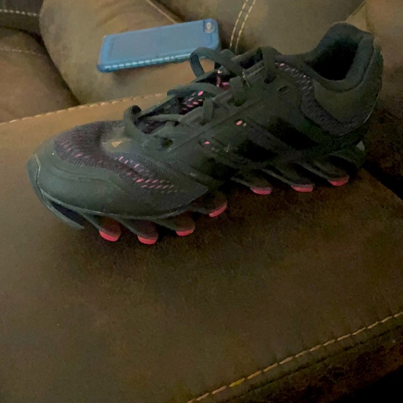 Adidas spring blades - Picture 1 of 5